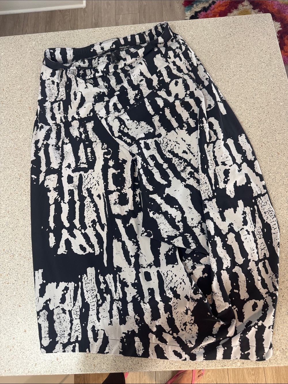 Black & White Abstract Print Midi Skirt - Contemporary Women's Skirt